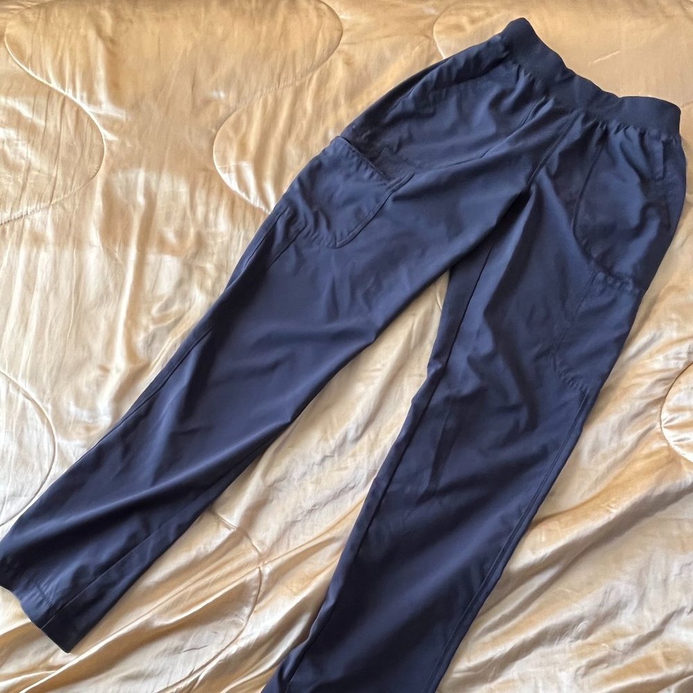 Cherokee Infinity Elastic Waist Cargo Pants (used)